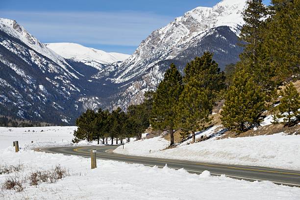 istock Rocky Mountain National Park in Winter 483079159