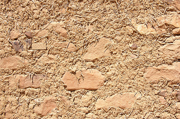 authentic adobe lama sudoeste da parede de fundo - house residential structure southwest usa albuquerque imagens e fotografias de stock