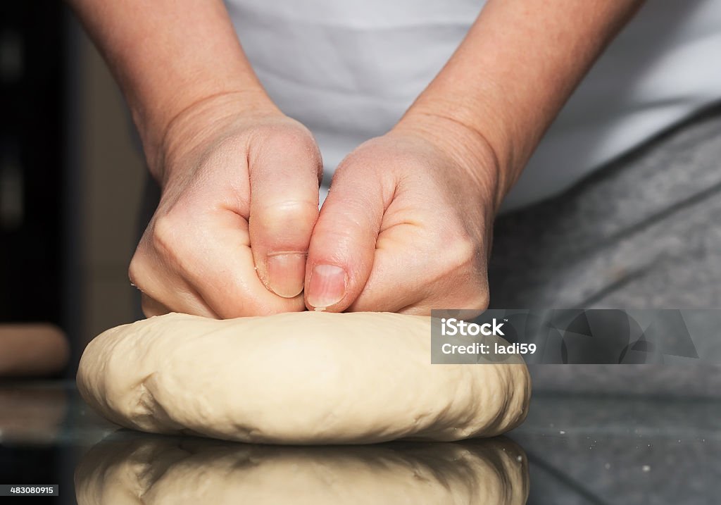 Machen Teig.  Serie. - Lizenzfrei Backen Stock-Foto