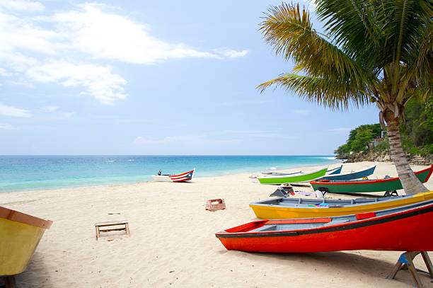 puerto rico ruina beach łodzie poziomej - portoryko obrazy zdjęcia i obrazy z banku zdjęć