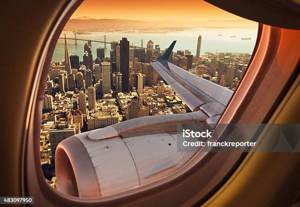 Luftbild Von Der Skyline Von San Francisco Stockfoto und mehr Bilder von Flugzeug - Flugzeug, Aussicht genießen, Blick durchs Fenster