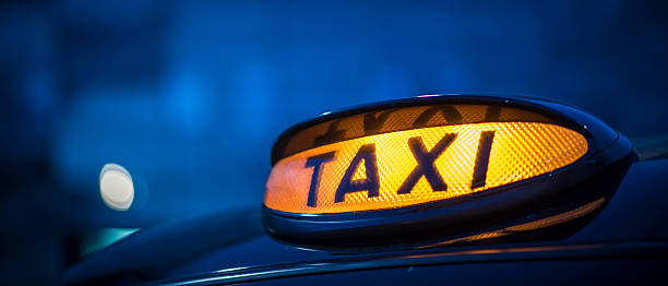 istock Illuminated Taxi Sign 483098006