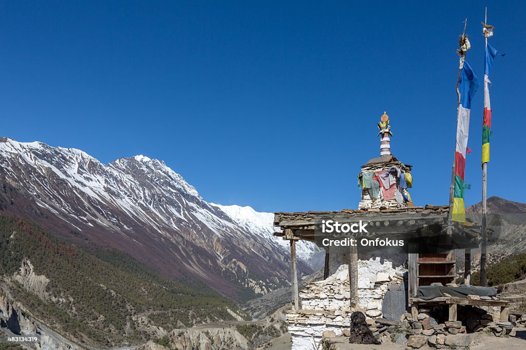Santuario di Annapurna piede e paesaggio, montagna Himalaya, Nepal - Foto stock royalty-free di Alpinismo