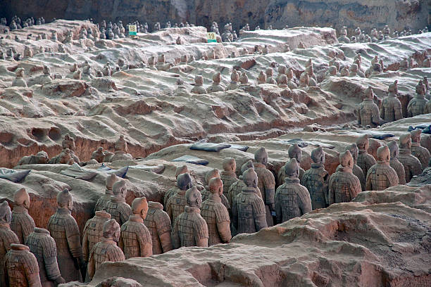 China Terracotta Warriors Army of Terracotta Warriors near Xian, China. These Clay statues are Chinese Qin dynasty soldiers terracotta soldiers stock pictures, royalty-free photos & images