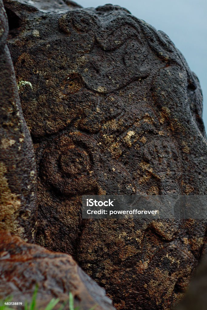 岩面彫刻で Orongo -イースター島 - 14世紀頃のロイヤリティフリーストックフォト