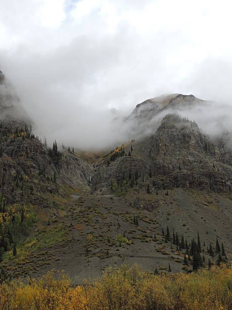 istock Mountains and fog 483154662