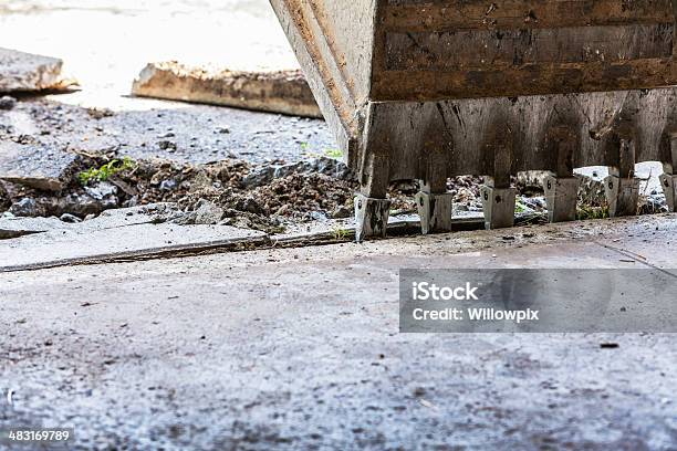 Rotondo Dellescavatore Macchina Denti Artigli Closeup - Fotografie stock e altre immagini di A forma di blocco