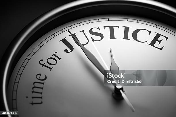 Tempo De Justiça - Fotografias de stock e mais imagens de Aspiração - Aspiração, Ativista, Conceito