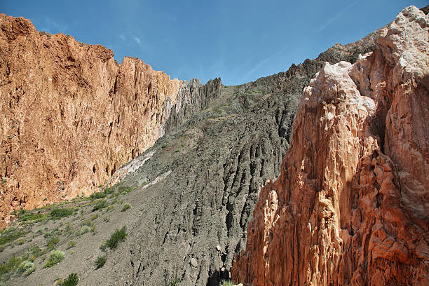 istock Red-Colored mountains near Uquia 483171940
