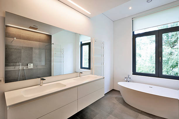 istock Bathtub in corian and Faucet 483186078