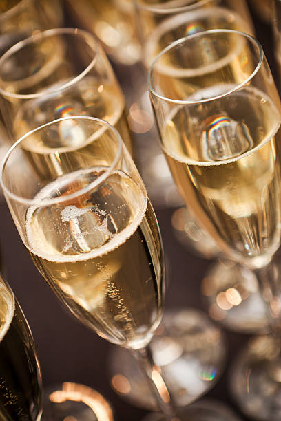 champagne frizzante - champagne flute jubilee champagne wine foto e immagini stock