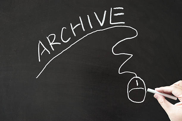 istock Archive word and mouse sign 483193606