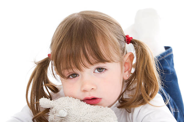 istock Beautiful little girl 483202327