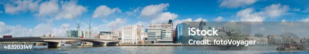 London Bridge City Tower Con Vista Panoramica - Fotografie stock e altre immagini di London Bridge - Inghilterra - London Bridge - Inghilterra, Orizzonte urbano, Panoramica