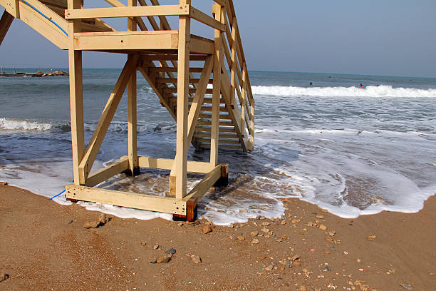 istock Lifeguard station  in winter 483204989