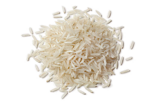 destaque de raw arroz basmati - clipping path rice white rice basmati rice - fotografias e filmes do acervo