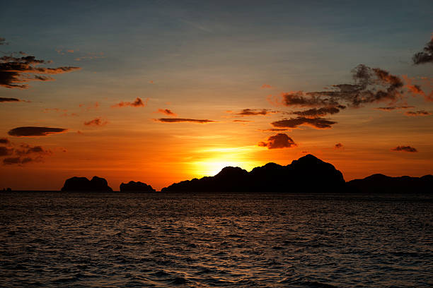 istock Beautiful sunset in El Nido 483229041