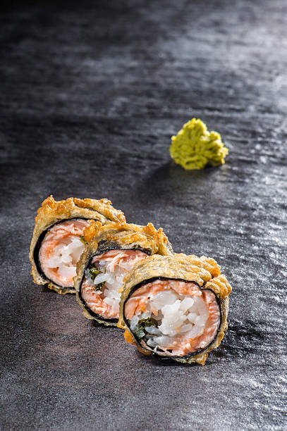 istock Tempura roll with salmon and scallop 483229091
