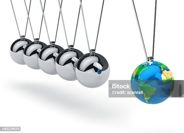 ニュートンクレードル世界中の地球 - 衝突球のストックフォトや画像を多数ご用意 - 衝突球, 地球儀, 惑星