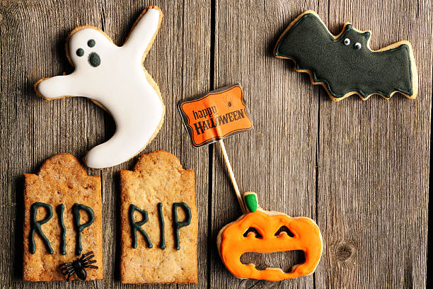 istock Halloween homemade gingerbread cookies 483229682