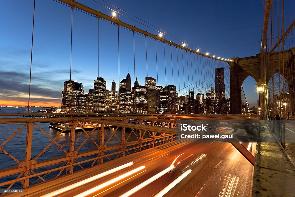 Brooklyn-Brücke bei Nacht - Lizenzfrei Bankenviertel Stock-Foto