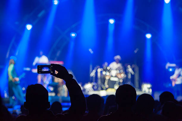 istock Fan photographs show 483240724