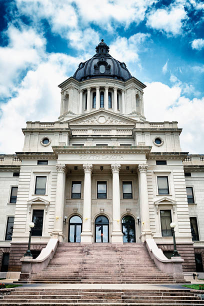 bâtiment du capitole de l'état du dakota du sud - south dakota pierre state capitol building usa photos et images de collection