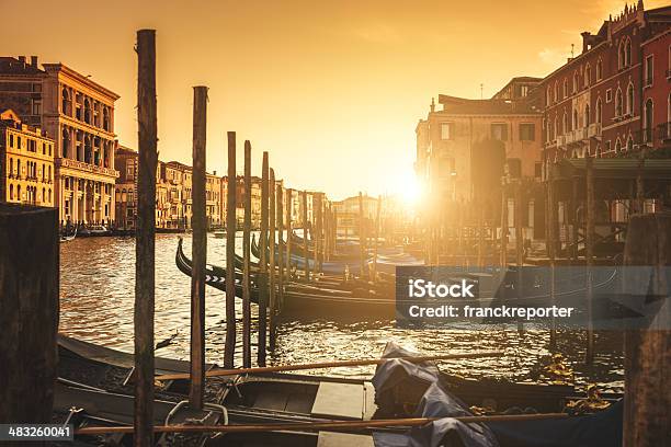 Canal Grande Em Veneza - Fotografias de stock e mais imagens de Amanhecer - Amanhecer, Anoitecer, Ao Ar Livre