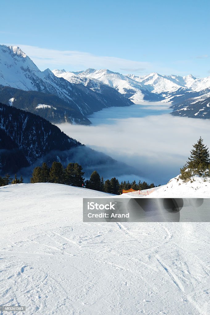 Идеально приготовленные Лыжная трасса - Стоковые фото Австрия роялти-фри