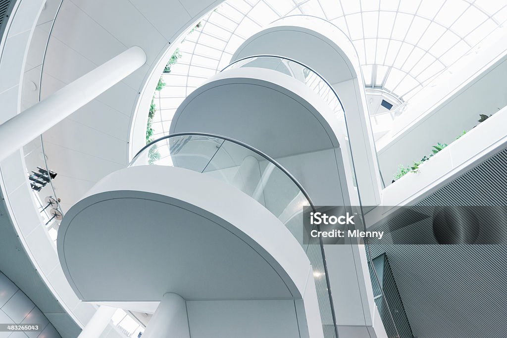 Arquitetura moderna escada - Foto de stock de Domo royalty-free