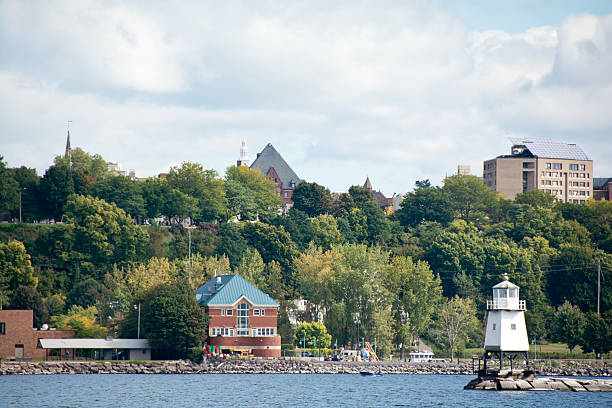 istock Burlington, Vermont waterfront with Coast Guard Station and Ligh 483287135