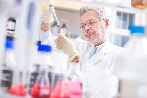 istock Life scientist researching in the laboratory. 483287181