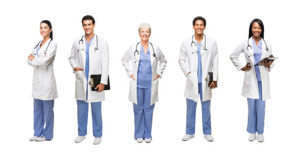 heureux, portrait de professionnels de la santé - healthcare and medicine smiling group of people lab coat photos et images de collection