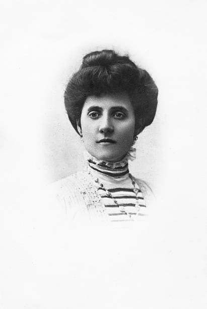 istock Young woman in 1916 483289549