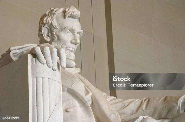 Photo libre de droit de Statue De Lincoln Memorial banque d'images et plus d'images libres de droit de Abraham Lincoln - Abraham Lincoln, Jour, Assis