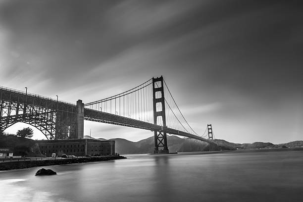 istock Golden Gate Bridge Black and White 483322354