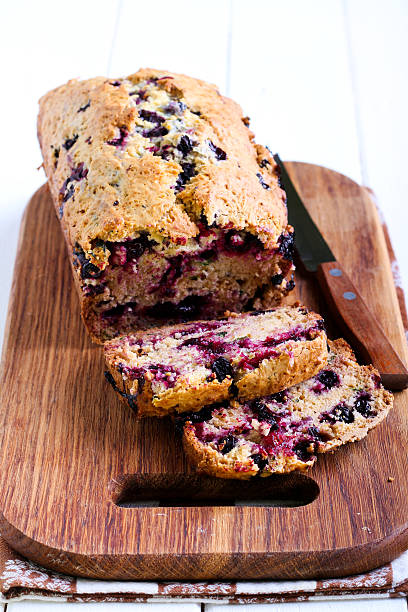 istock Berry, mint and spelt flour teacake 483331008