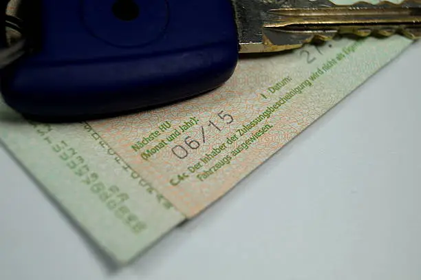 Vehicle registration with a car key