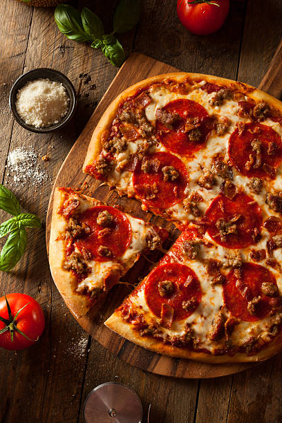 istock Homemade Meat Loves Pizza 483367742