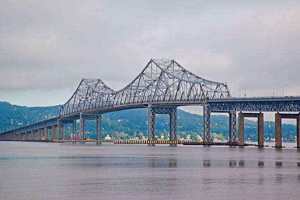 istock Tappan Zee Bridge over calm Hudson 483372815