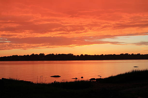 istock Summer Sunset Over Narragansett Bay 483377017