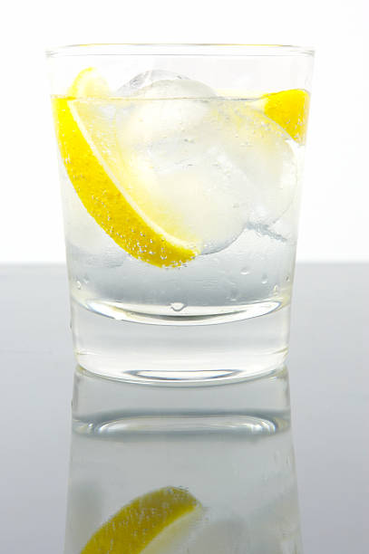 istock Twist Of Lemon 483402240