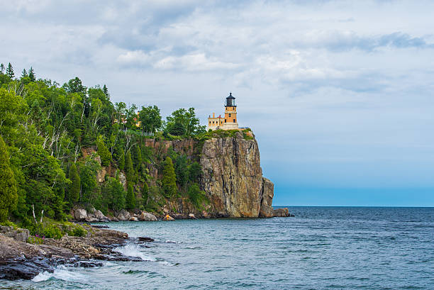 faro de split rock - split rock lighthouse fotografías e imágenes de stock