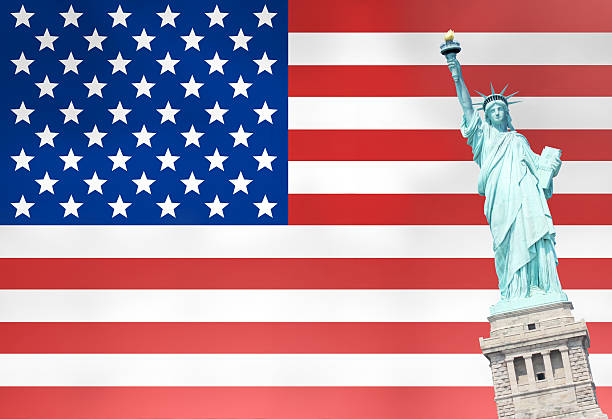 istock Unites States Flag Statue of Liberty Graphic Photo 483442862