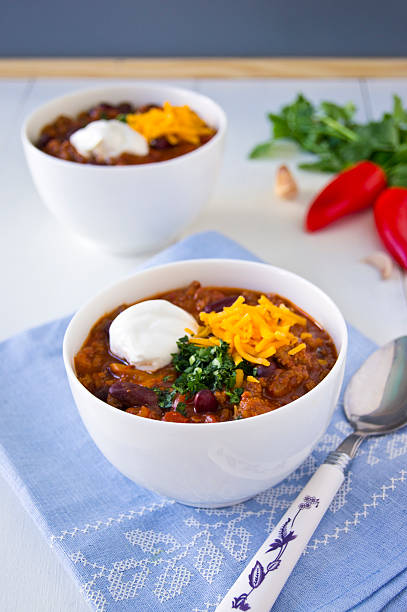 istock Two Bowls of Chili con Carne 483447749