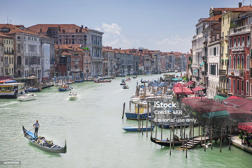 Wenecja-Grand Canal z gondoli - Zbiór zdjęć royalty-free (Architektura)