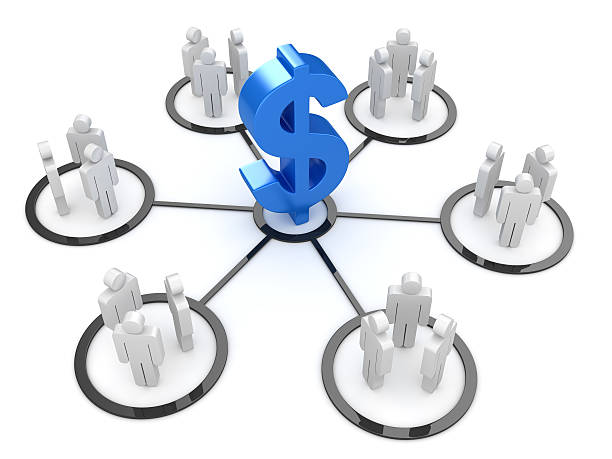 istock Dollar sign and people 483466924