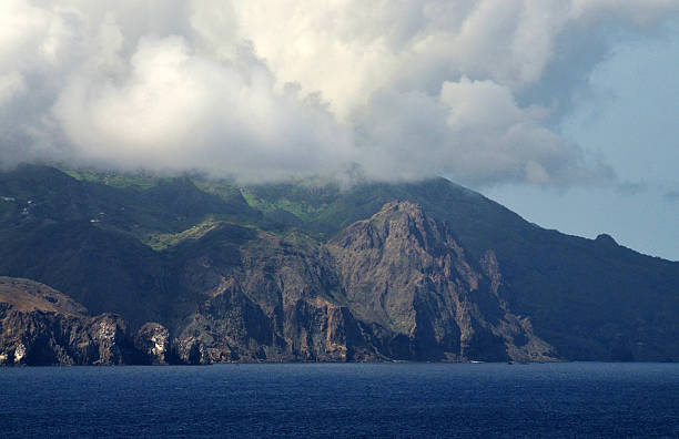 istock Mountainous Coastline of Brava 483500952