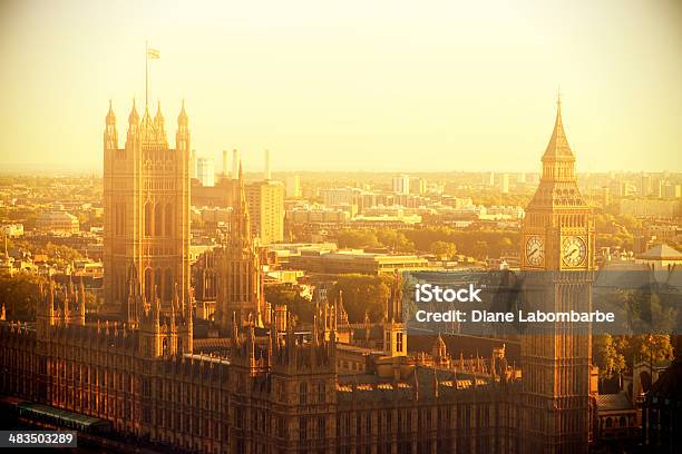 Parlamentsgebäude In Westminster Bridge Stockfoto und mehr Bilder von Bauwerk - Bauwerk, Big Ben, Brücke