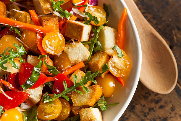istock Traditional Healthy Panzanella Salad 483507123